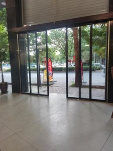 رستوران حقیقت 4