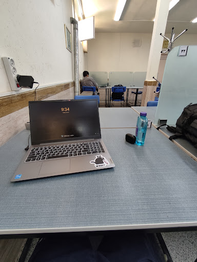 کتابخانه عمومی شهید زراستوند