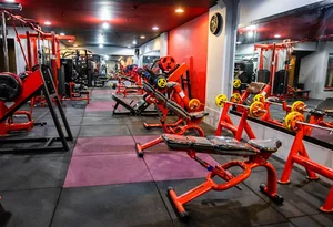 GOLD GYM