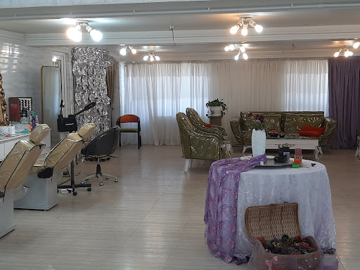 سالن زیبایی ماه منیر