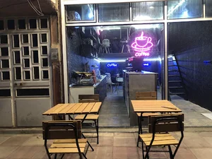 کافی شاپ شاین