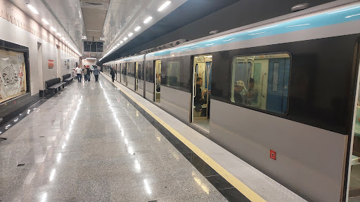 ایستگاه مترو شهدا