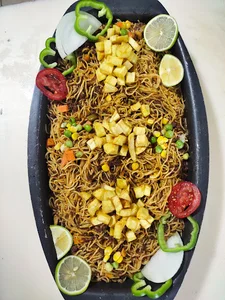 کترینگ سنتی انجیل زاده