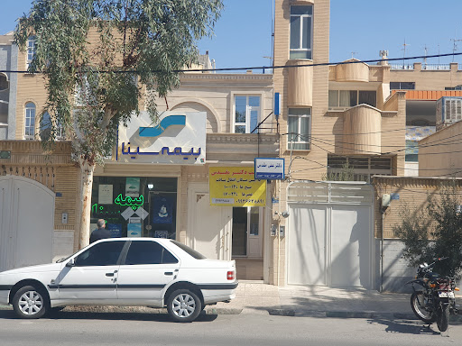 دکتر علی مقدس