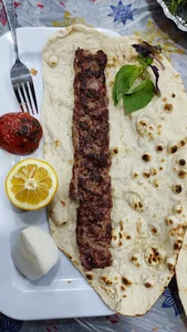 کبابی رهگذر
