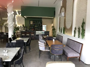 کافه رستوران و سینما رزکالی