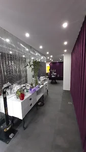 درمانگاه زیبایی نشاط