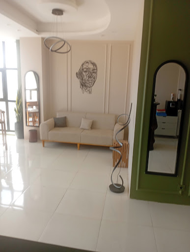 کلینیک زیبایی دکتر قزلباش کرمانشاه