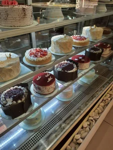 شیرینی فروشی دانژه 4