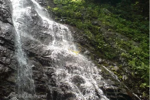 Lar Cheshme Water Fall