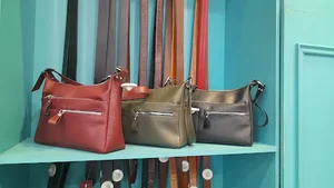 Paeez Leather
