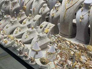 Dazzle Gallery