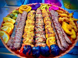 رستوران خلیفه شاهین شهر