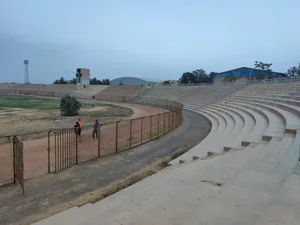 ورزشگاه ۲۲ بهمن 4