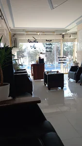 مشاور املاک ایرانی
