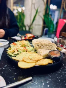 کافه هوکا 2