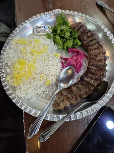 رستوران نهالستان