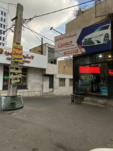شیشه اتومبیل حسین 2