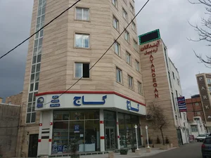 آموزشگاه آیندگان