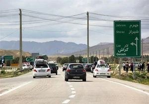 جاده لار-جهرم- بندرعباس ظرفیت تردد کنونی را ندارد؛ هیچ مدیری در توزیع  اعتبارات دخیل نیست - تسنیم