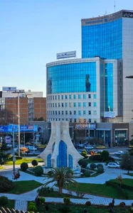 فضای سبز میدان امام 2