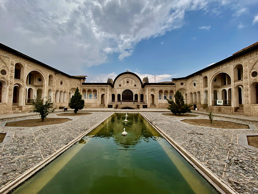 ‌خانه تاریخی طباطبایی‌ها