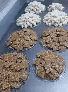قنادی ماه و ستاره 4