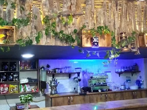 قهوه سرای بلوط