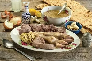 طباخی بچه محل
