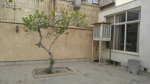 رستوران بزرگمهر
