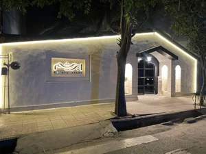 سالن زیبایی ابریشم 2