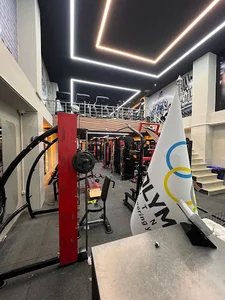 باشگاه بدنسازی کات