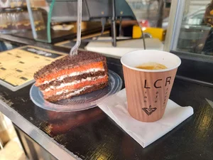 Lian Cafe