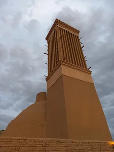 بــــادگیر مسجد امیرالمومنین(ع) شهـــــرستان زارچ