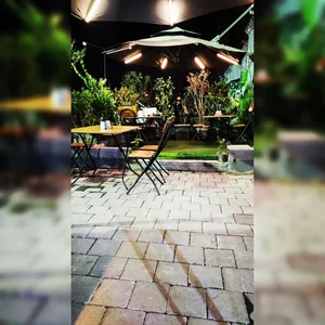 کافه بیرون بر استیت 2