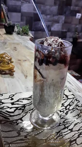 کافی شاپ عاج سیاه