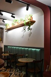 Luana Cafe
