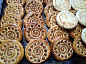 کلوچه وشیرینی رضا