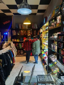 Hich Store Andisheh - هیچ استور اندیشه