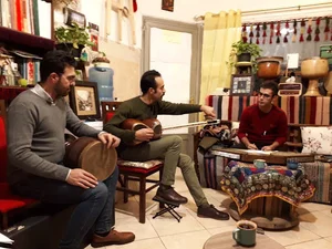 گالری موسیقی آواز دوست
