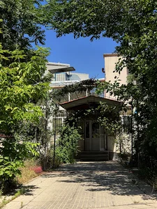 کتابخانه عمومی شهید زراستوند