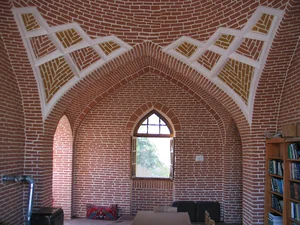 مقبره شیخ محمود شبستری