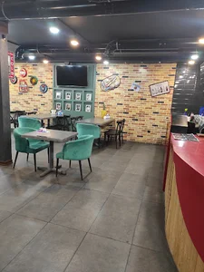 کافه و فست فود نایت استار