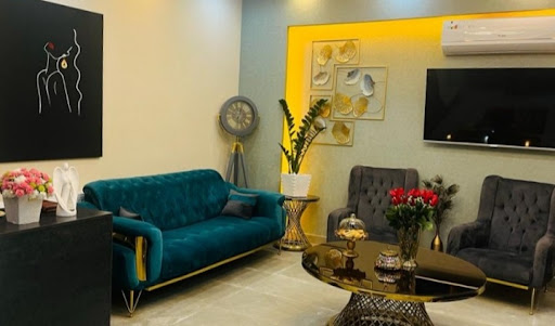 مطب زیبایی پوست مو ماه لی