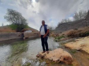 چشمه شیرین