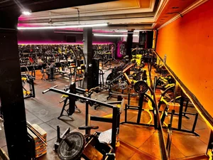 باشگاه ستارگان مشهد،ویژه آقایان stars gym men 3