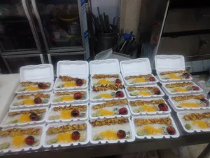 تهیه غذای جوان