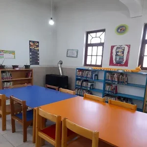 کتابخانه عمومی نیار