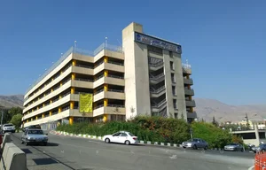 پارکینگ شمالی نمایشگاه بین المللی تهران 2