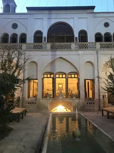 خانه تاریخی تاج